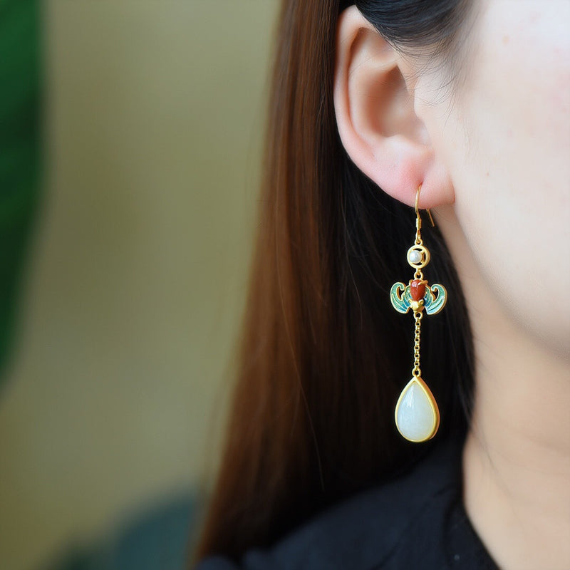 Klassinen Korvarengas ajattomalla viehätyksellä