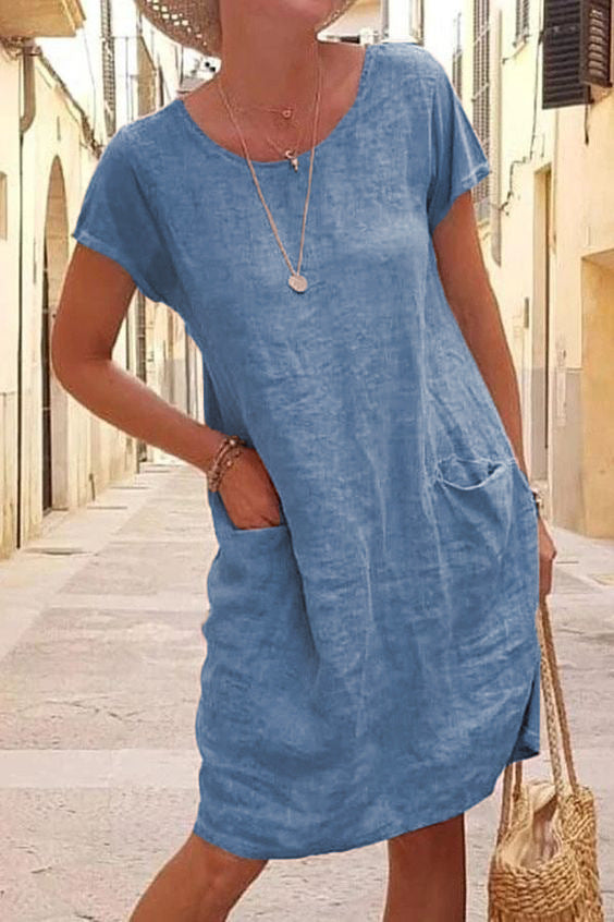 Well Tailored Dress with a Graceful Silhouette