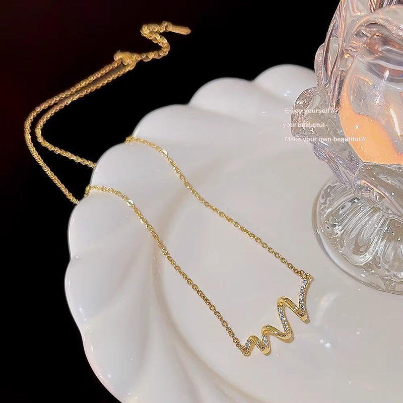 Upea Kaulakoru päivittäiseen käyttöön