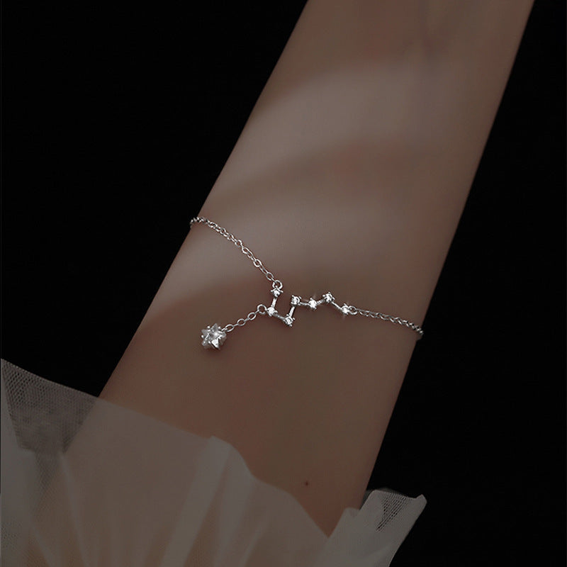 Herkkä käsityö Rannekoru