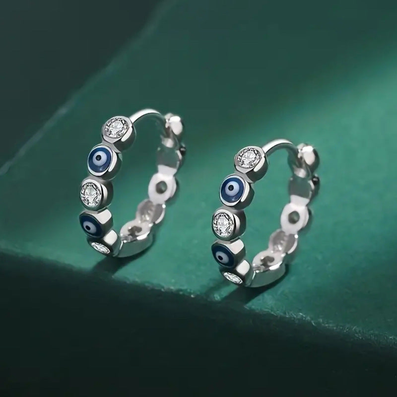 Romanttinen Korvarengas erityisiin hetkiin