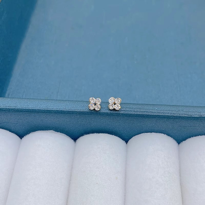 Hurmaava Korusetti jokaiseen tilaisuuteen