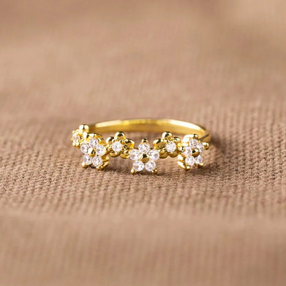 Hurmaava Sormus jokaiseen tilaisuuteen