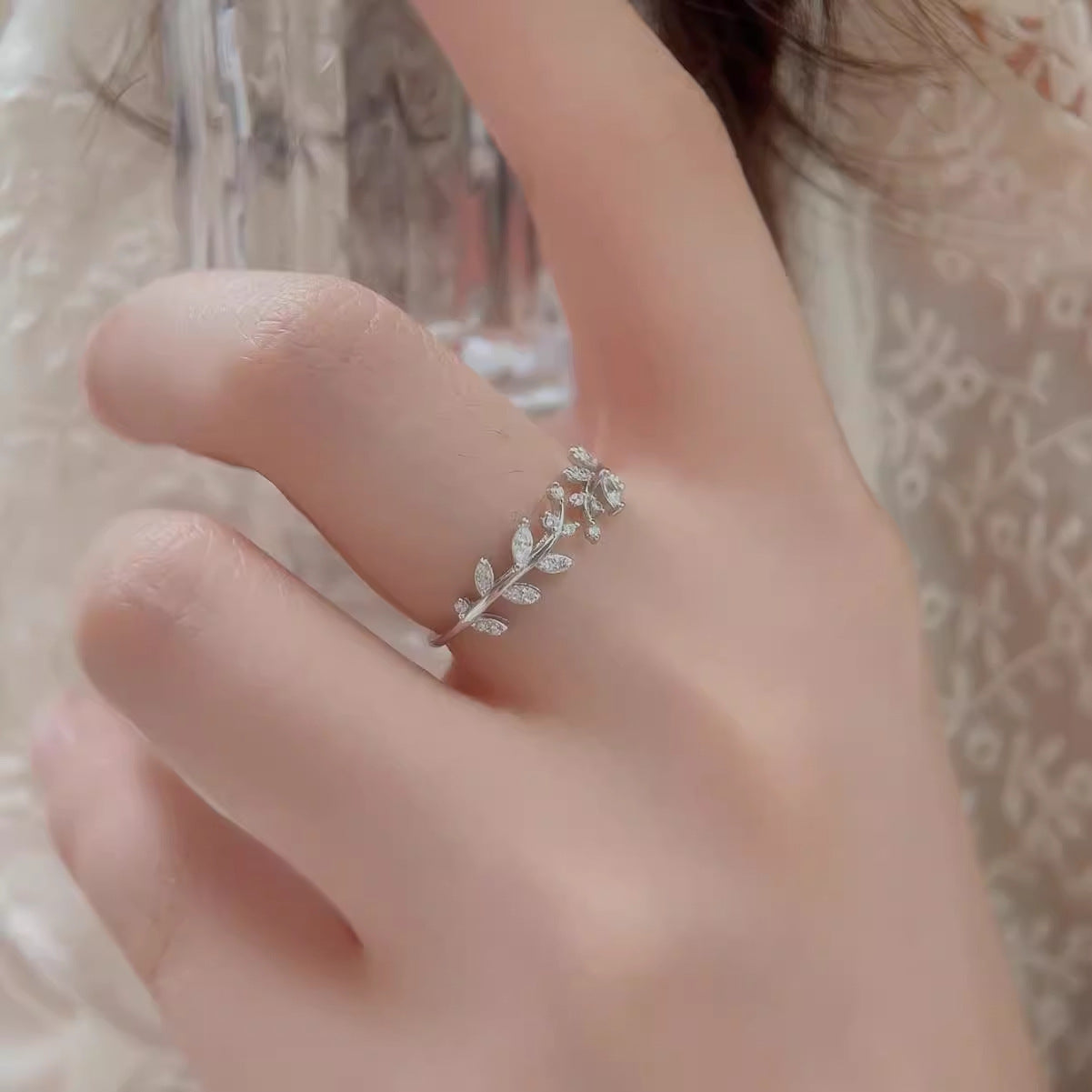 Romanttinen Sormus erityisiin hetkiin