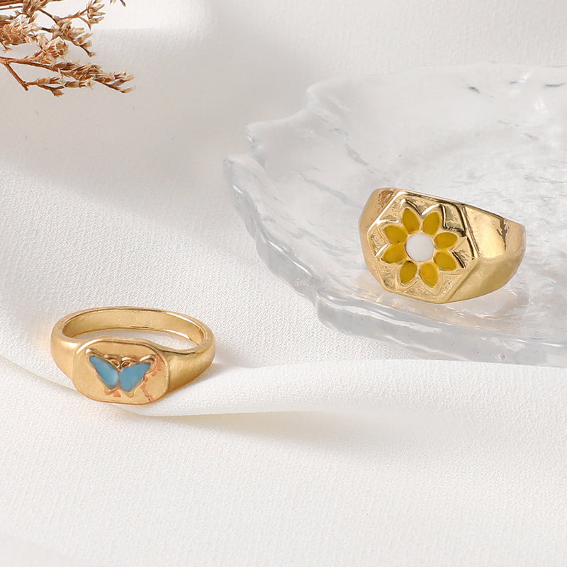 Kaunis Kulta Korusetti ainutlaatuisella tyylillä