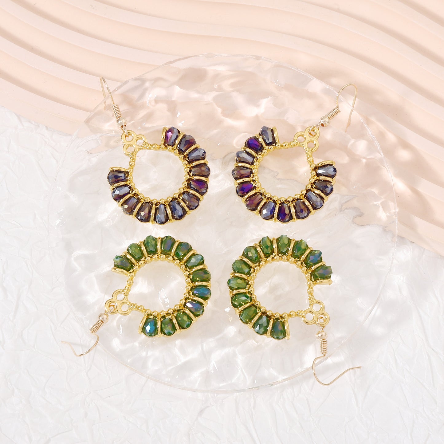 Elegantti Korvarengas jokaiseen tilaisuuteen