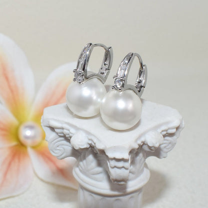 Romanttinen Kulta Sormus erityisiin hetkiin