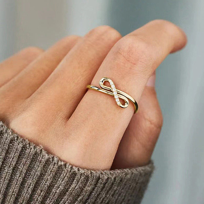 Elegantti Sormus jokaiseen tilaisuuteen