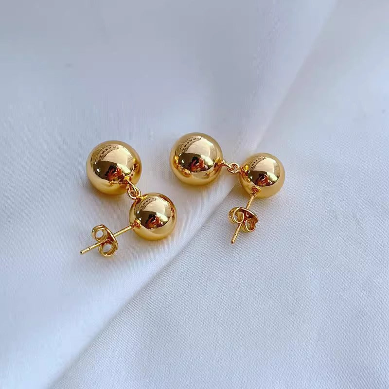 Klassinen Korvarengas ajattomalla viehätyksellä