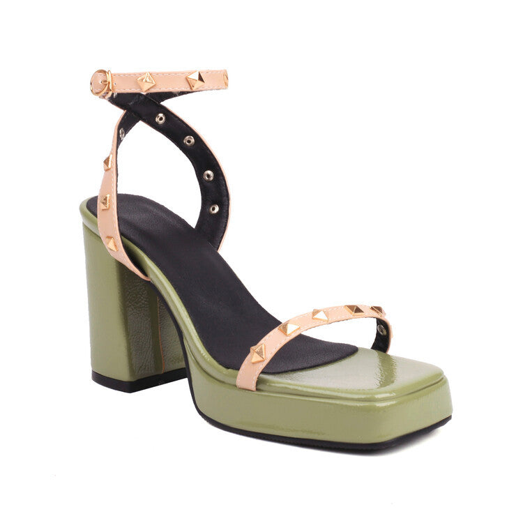 Sulavalinaiset Ortopediset Sandaalit Moderniin Tyyliin