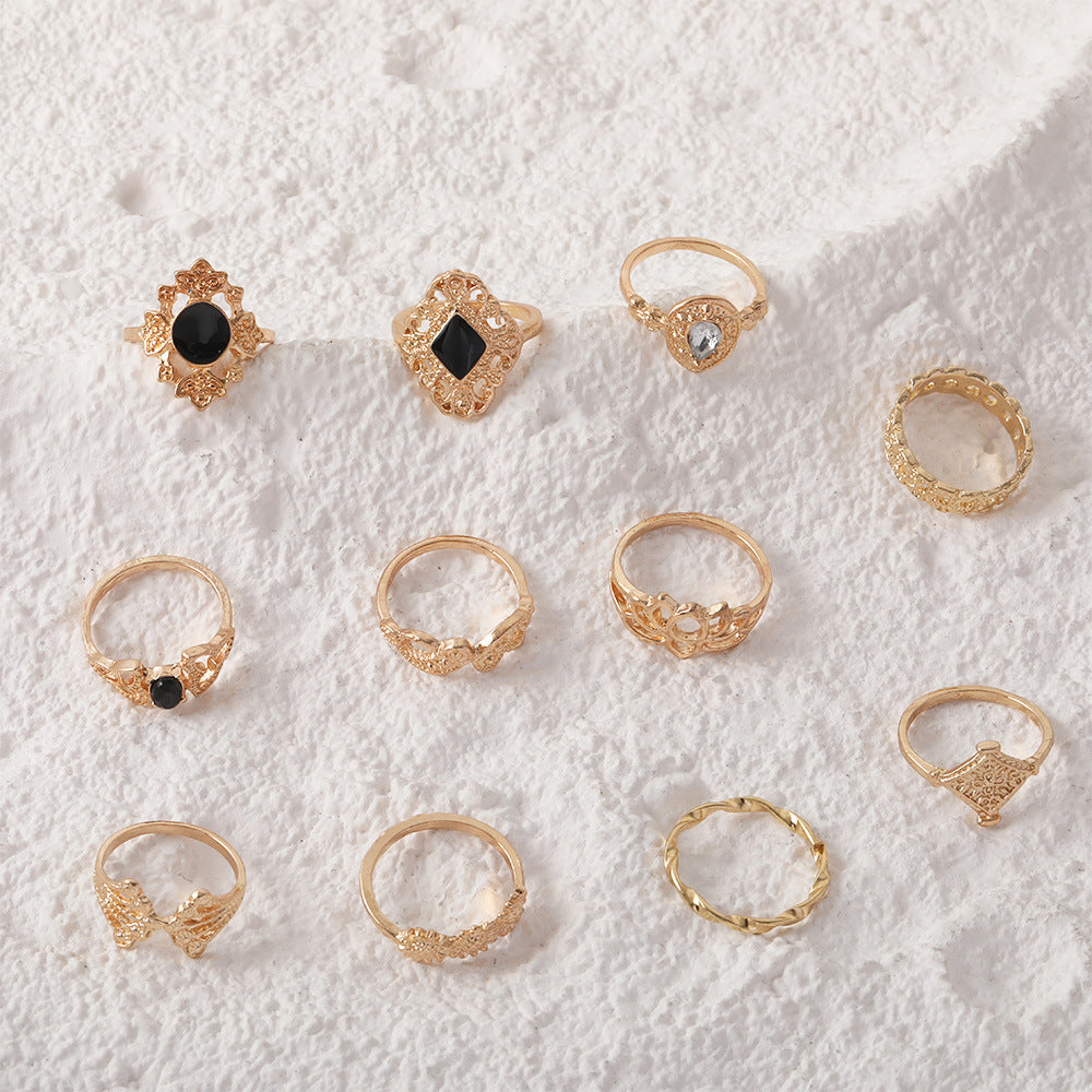 Romanttinen Kulta Sormus erityisiin hetkiin