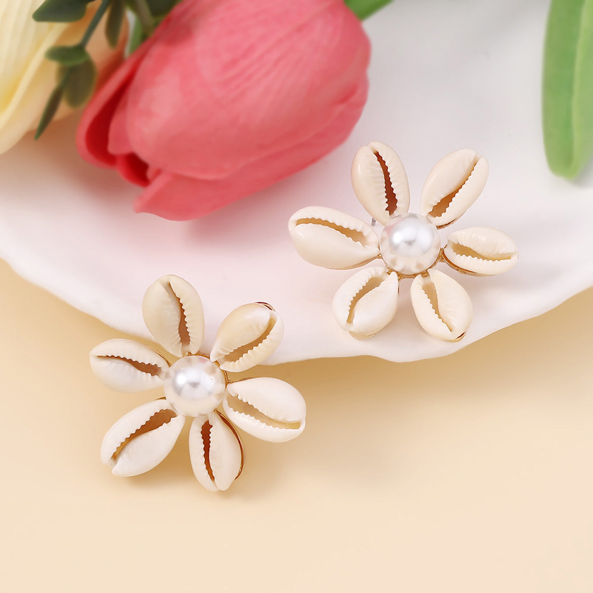 Elegantti Helmi Korvarengas jokaiseen tilaisuuteen