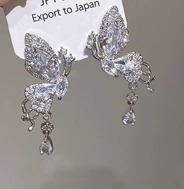 Elegantti Korvarengas jokaiseen tilaisuuteen