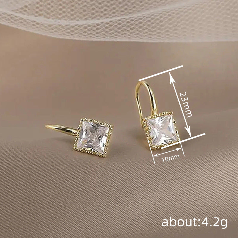 Romanttinen Korvarengas erityisiin hetkiin