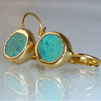 Kaunis Sormus ainutlaatuisella tyylillä