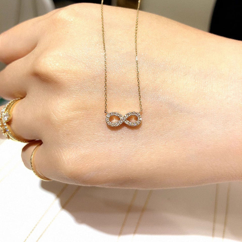 Elegantti Kaulakoru jokaiseen tilaisuuteen