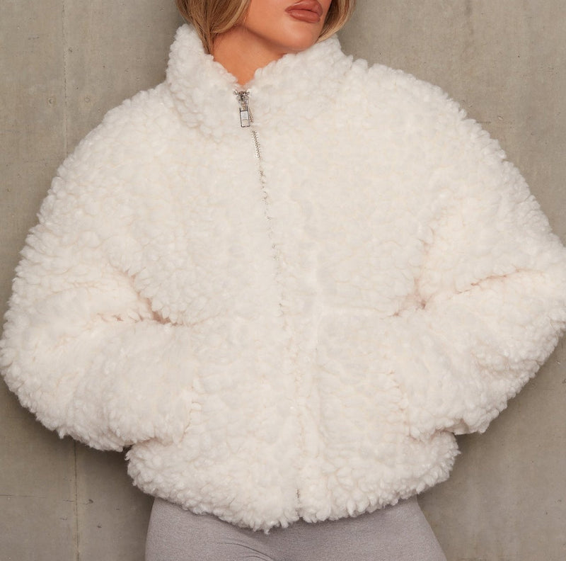 Beautifully Finished Coat in a Timeless Design