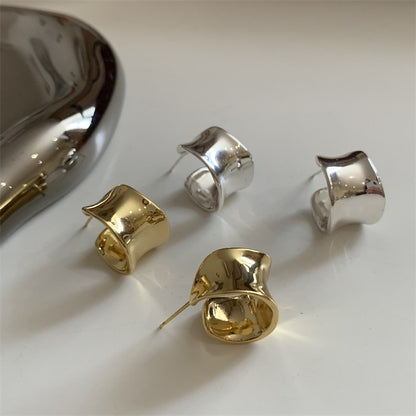 Hurmaava Korvarengas jokaiseen tilaisuuteen