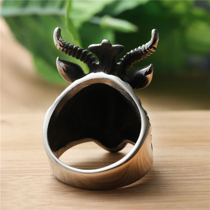 Klassinen Sormus ajattomalla viehätyksellä