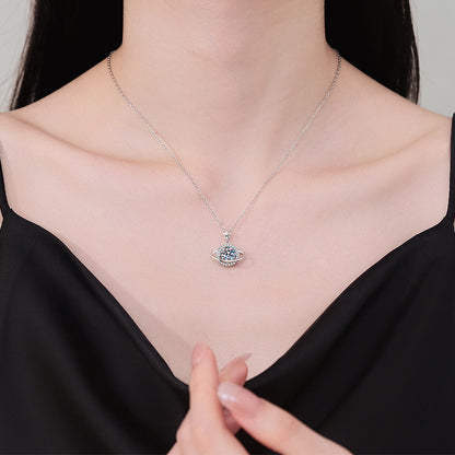 Käsintehty vintage Kaulakoru