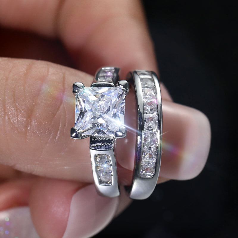 Elegantti Koru jokaiseen tilaisuuteen