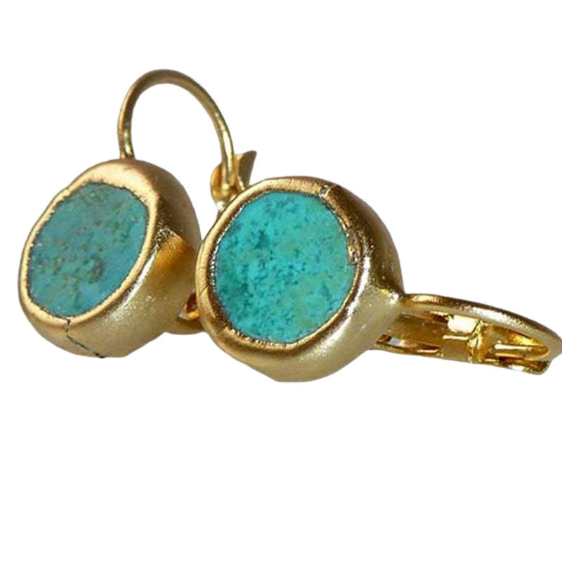 Kaunis Sormus ainutlaatuisella tyylillä