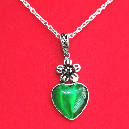 Herkkä käsityö Kaulakoru