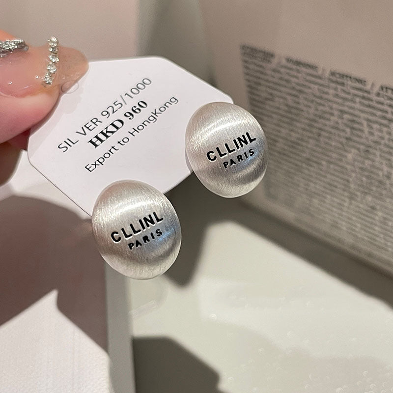 Elegantti Kulta Korvarengas jokaiseen tilaisuuteen