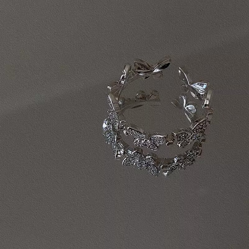 Hurmaava Sormus jokaiseen tilaisuuteen