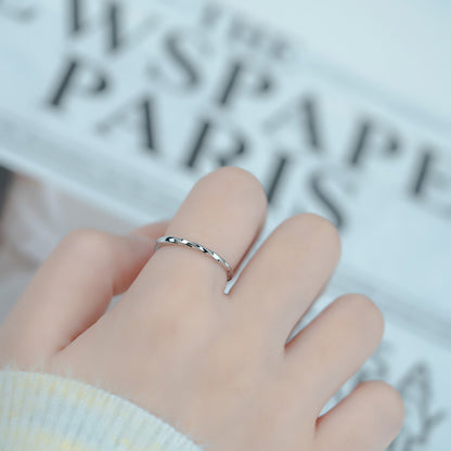 Kaunis Sormus ainutlaatuisella tyylillä