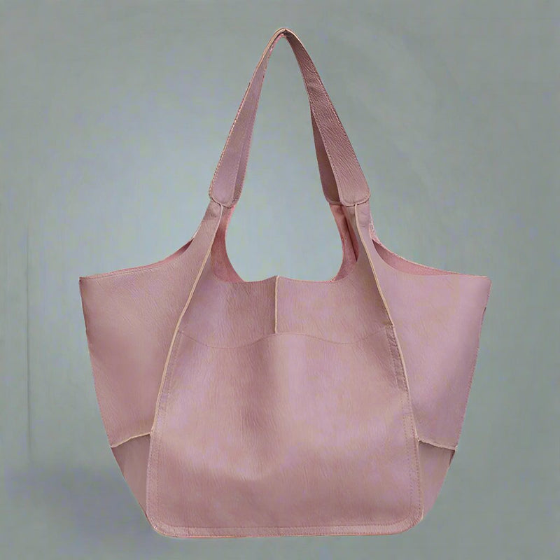 Beautifully Finished Bag in a Timeless Design