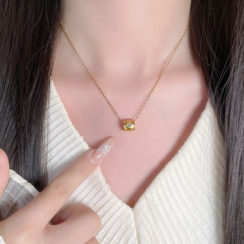 Elegantti Koru jokaiseen tilaisuuteen