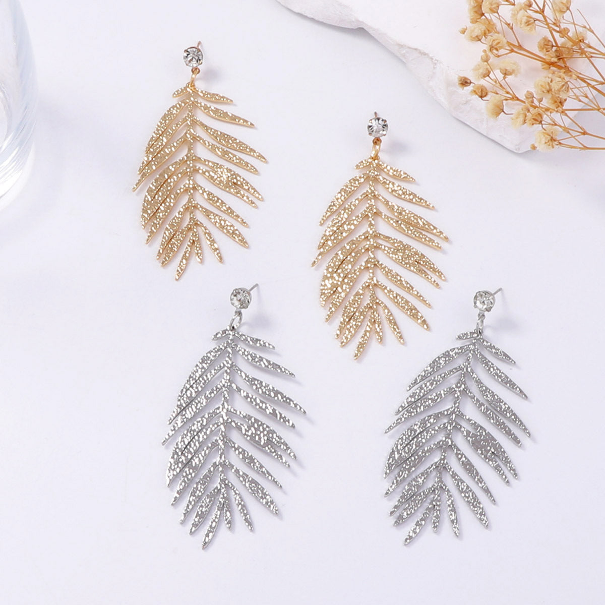 Kaunis Korvarengas ainutlaatuisella tyylillä