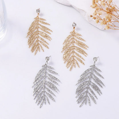 Kaunis Korvarengas ainutlaatuisella tyylillä