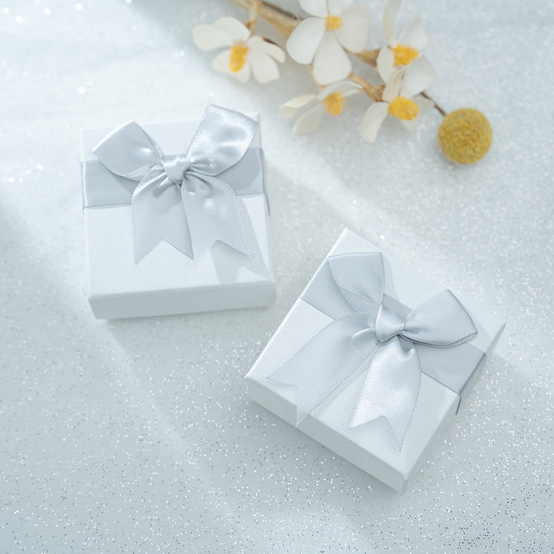 Herkkä käsityö Koru