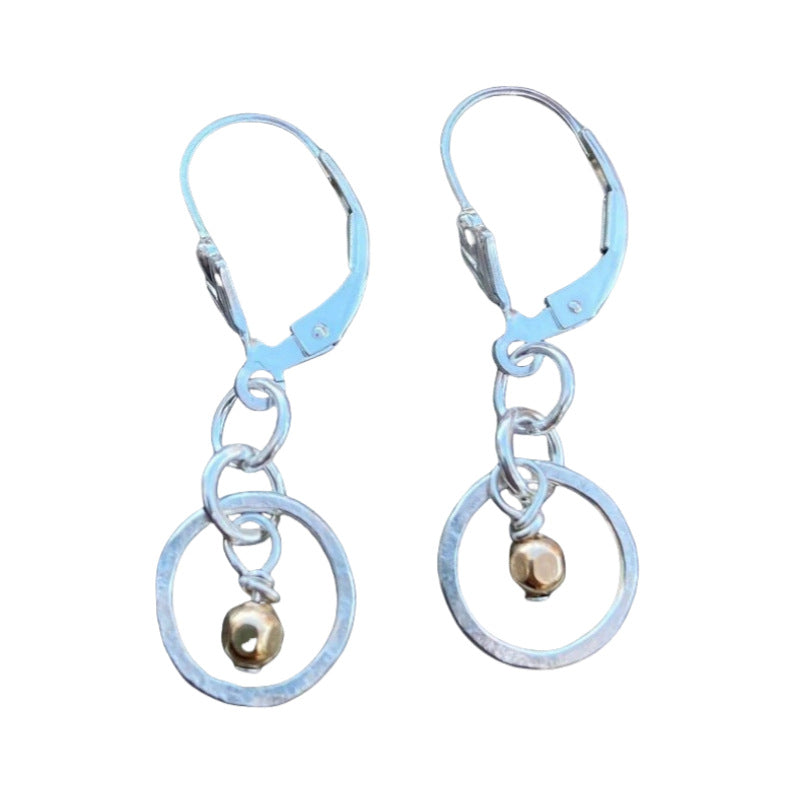 Elegantti Kulta Korvarengas jokaiseen tilaisuuteen