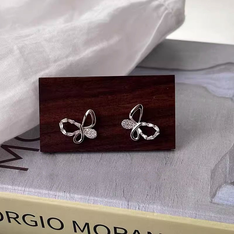 Elegantti Koru jokaiseen tilaisuuteen