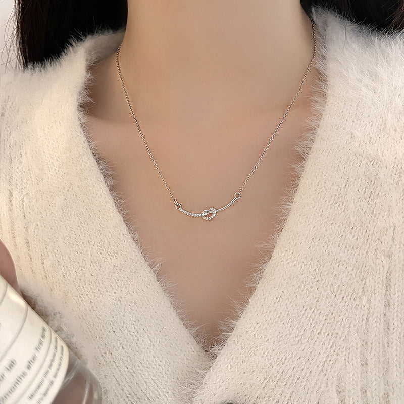 Käsintehty vintage Kaulakoru