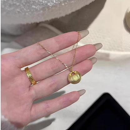 Klassinen Kulta Kaulakoru ajattomalla viehätyksellä