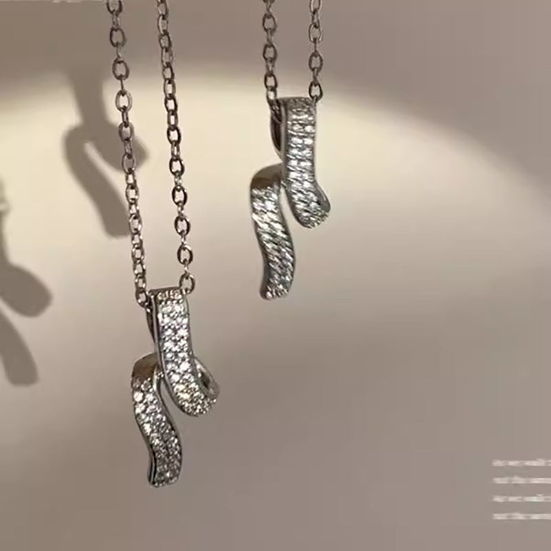 Romanttinen Kaulakoru erityisiin hetkiin