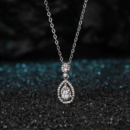 Herkkä käsityö Kaulakoru