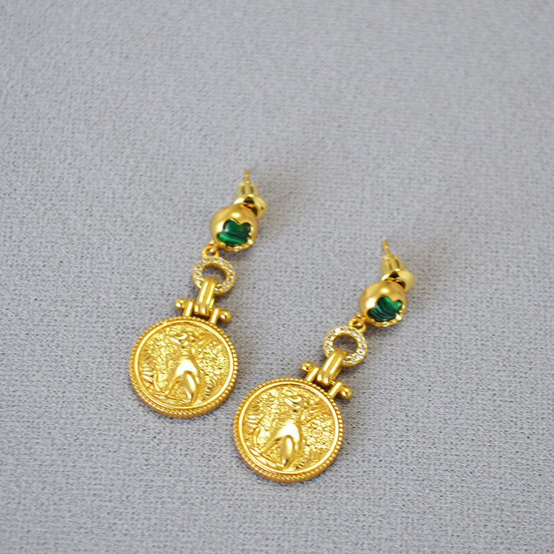 Elegantti Kulta Korvarengas jokaiseen tilaisuuteen