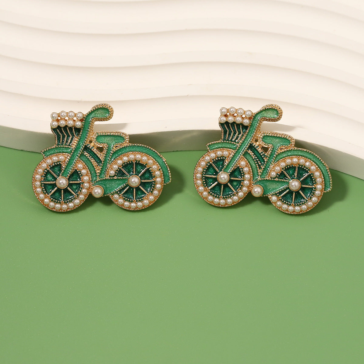 Herkkä käsityö Helmi Korvarengas