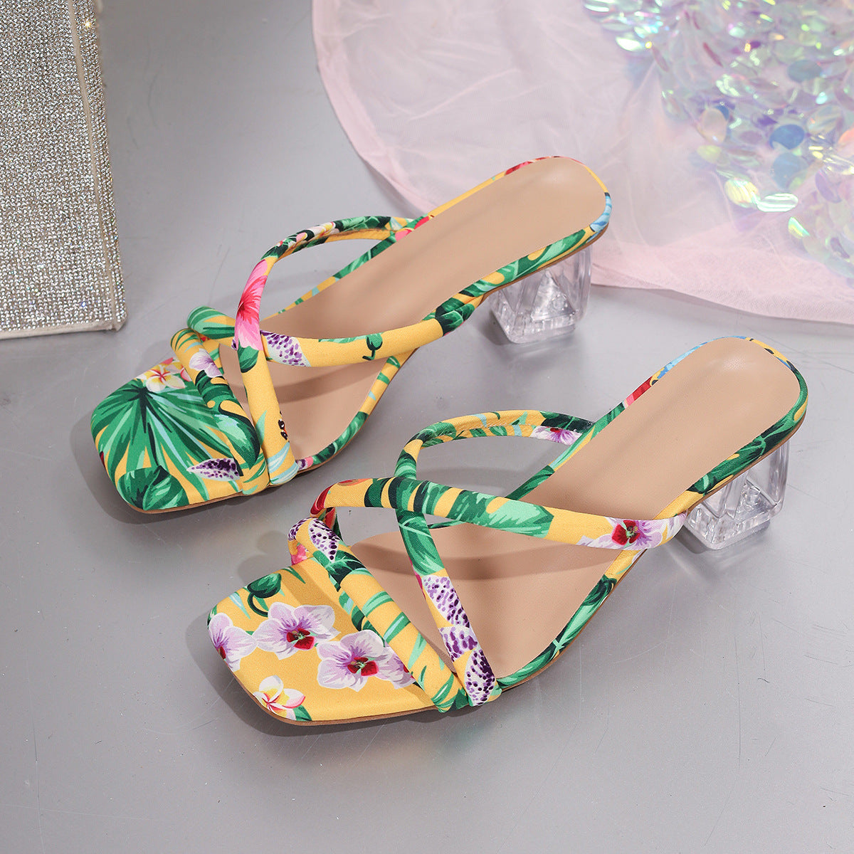 Klassiset Ortopediset Sandaalit Ajattomalla Tyylillä