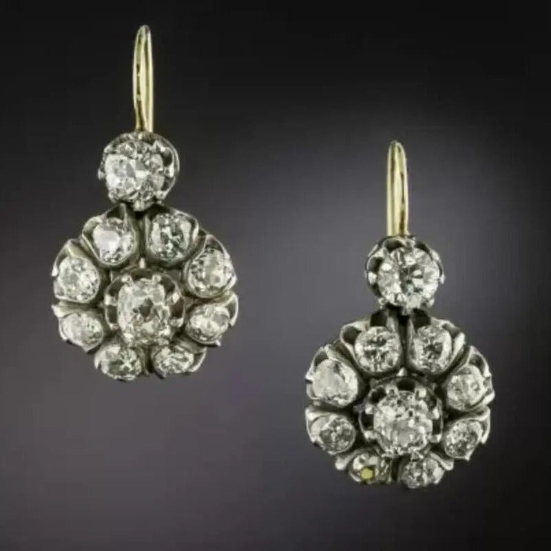 Romanttinen Sormus erityisiin hetkiin