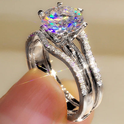 Romanttinen Sormus erityisiin hetkiin