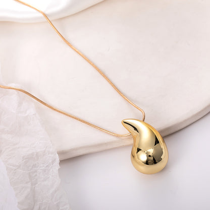 Romanttinen Kulta Kaulakoru erityisiin hetkiin