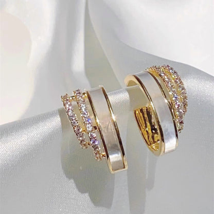 Hurmaava Koru jokaiseen tilaisuuteen