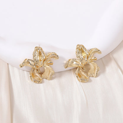 Hurmaava Kulta Korvarengas jokaiseen tilaisuuteen