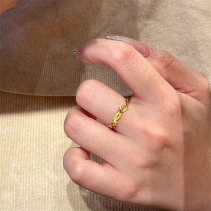 Hurmaava Kulta Sormus jokaiseen tilaisuuteen